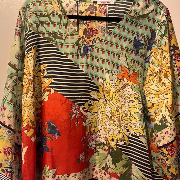 Johnny Was size M Red & Multi color Silk V Neck top - Picture 6 of 7